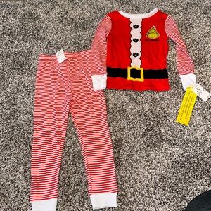 NWT Grinch Pajamas Size 4T Never Worn